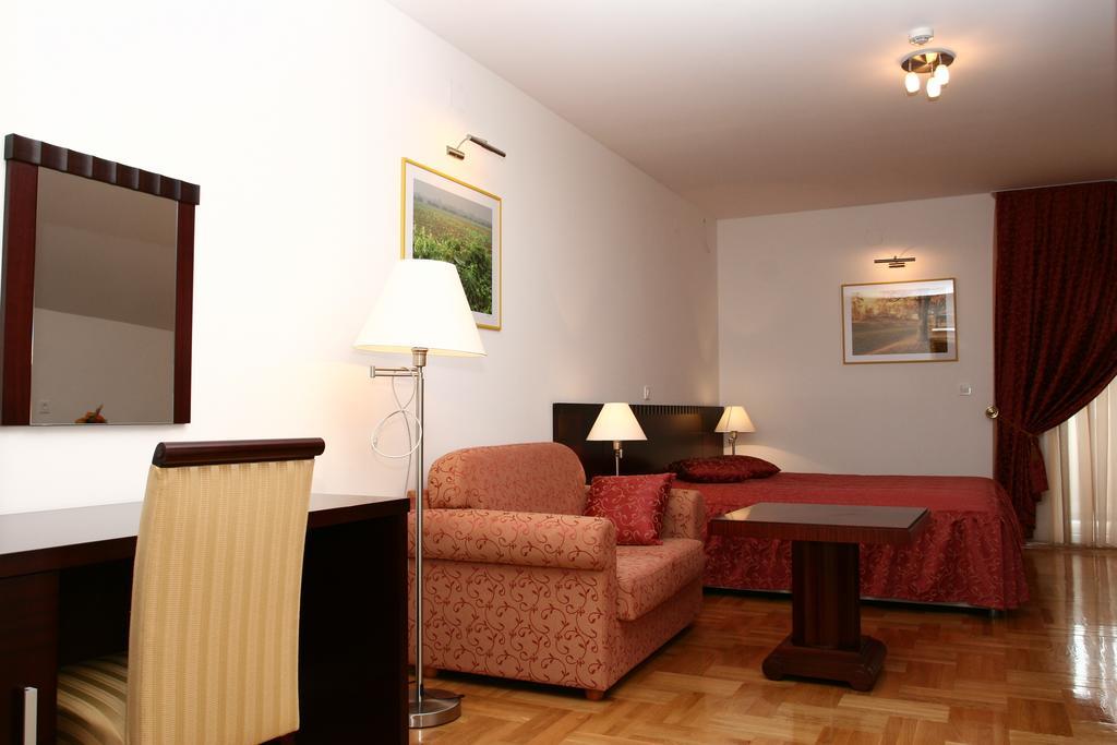 Apartmani Marbis Koprivnica Zimmer foto